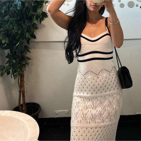 Petal&Pup Dress - Picture 4 of 5